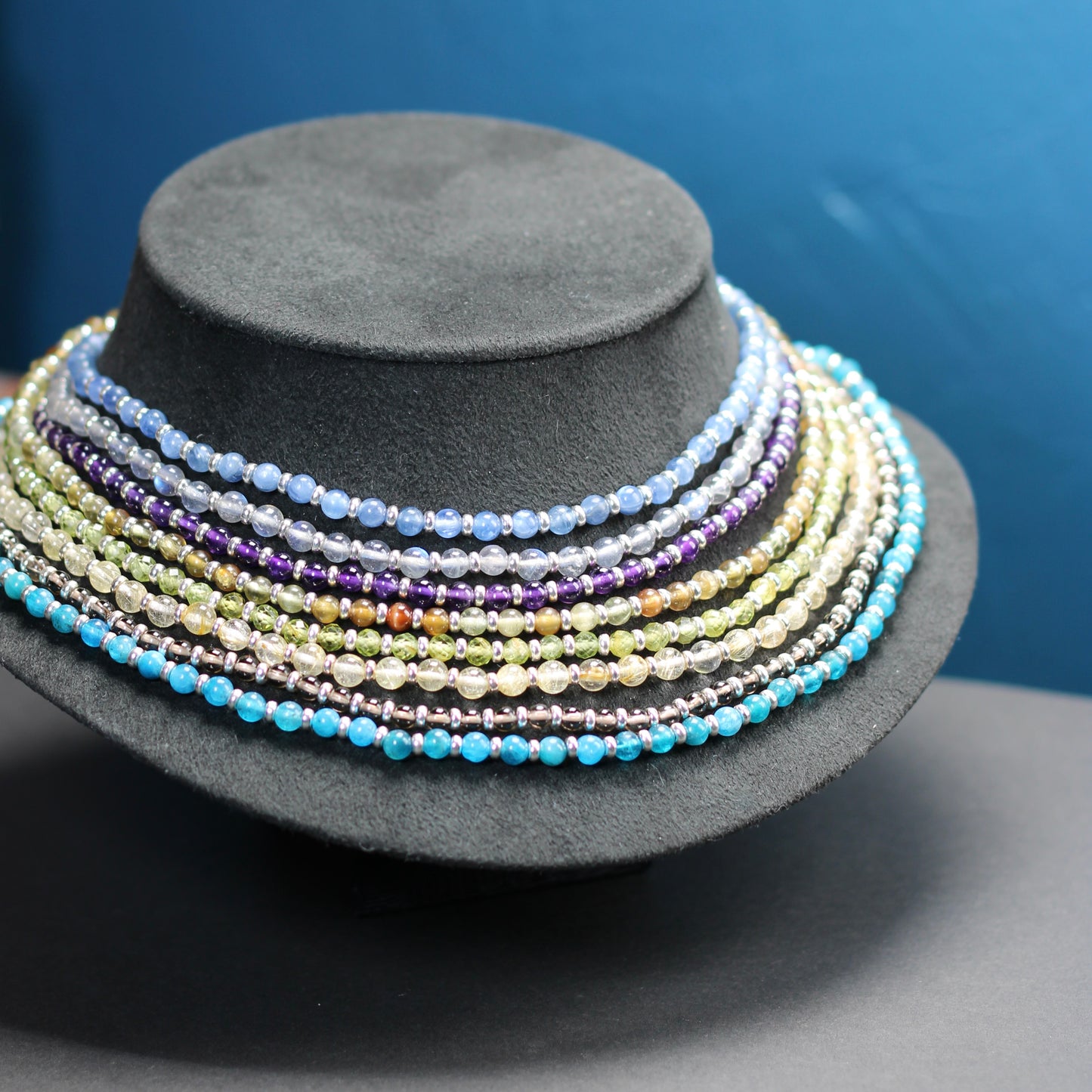 Labradorite Choker Necklace With Sterling Silver & Tumble Stone